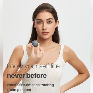 Smart Emotion Tracking Pendant Necklace — Gray